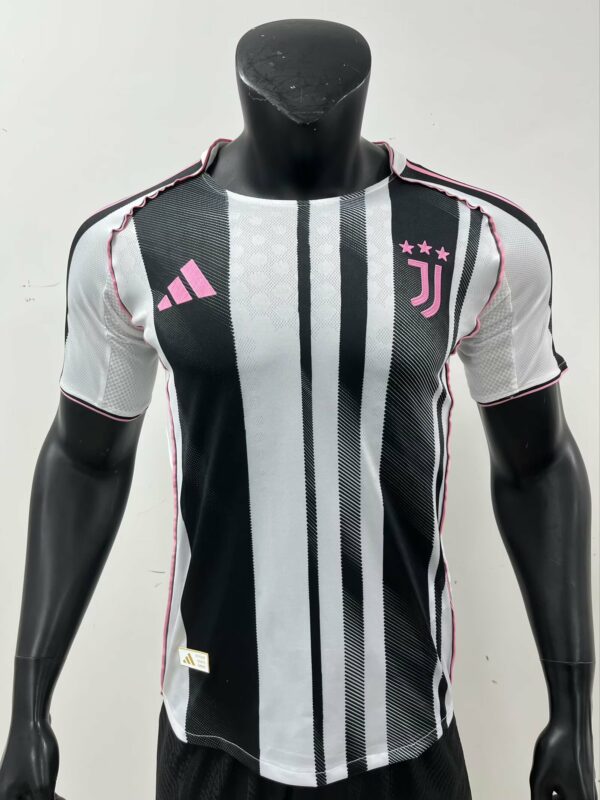 Maillot Version Joueur Juventus Turin Home 25-26
