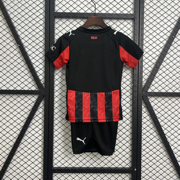Maillot Milan AC domicile (enfants, short inclus) 25-26 - Image 2
